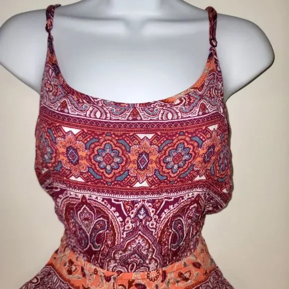 Flowy & Fun: Forever 21 Red Orange Paisley Jumpsuit Romper Size Medium - Picture 2 of 6